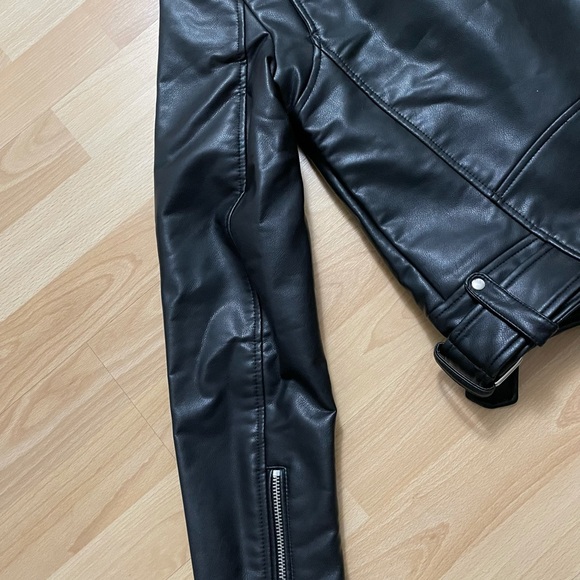 Zara Faux Black Leather Jacket - Picture 13 of 14